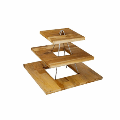 PIRÂMIDE MADEIRA E PRATA